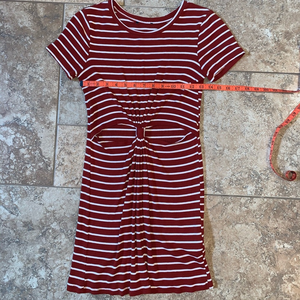 Forever 21 t-shirt dress - Picture 3 of 7